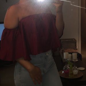 🆕Maroon off the shoulder blouse